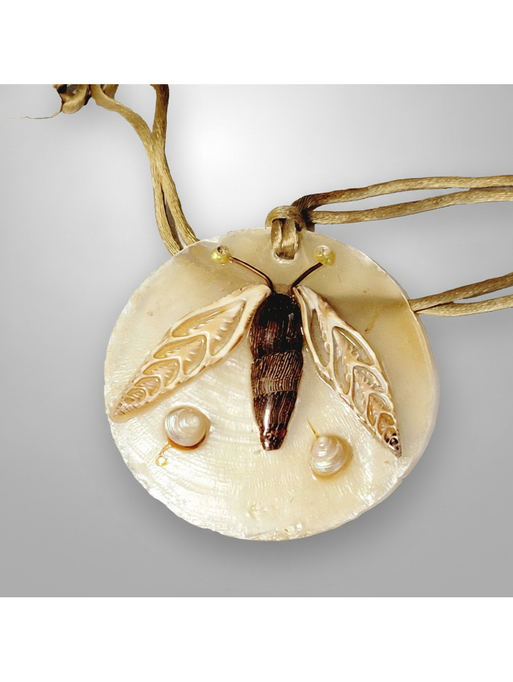 Vintage Artisan Shell Pendant Necklace Dragonfly Boho Beach Art Jewelry CD